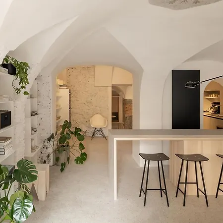 Ξενοδοχείο April1550 Boutique 4*