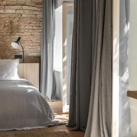 April1550 Boutique Hotell 4*