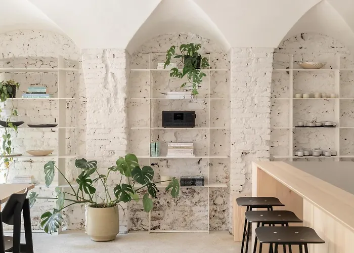 מלון April1550 Boutique