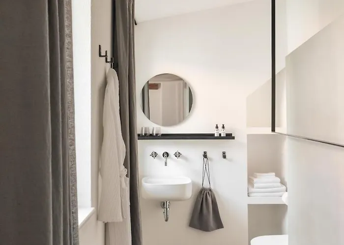 April1550 Boutique 4*