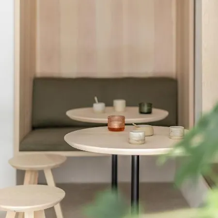 Отель April1550 Boutique 4*